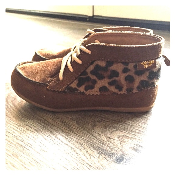 OshKosh B'gosh Shoes - Oshkosh leopard shoes